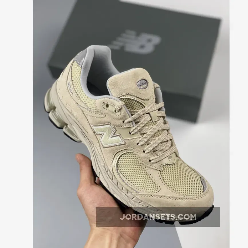 New Balance 2002R Bone Light Aluminum M2002RE / new balance light bone
