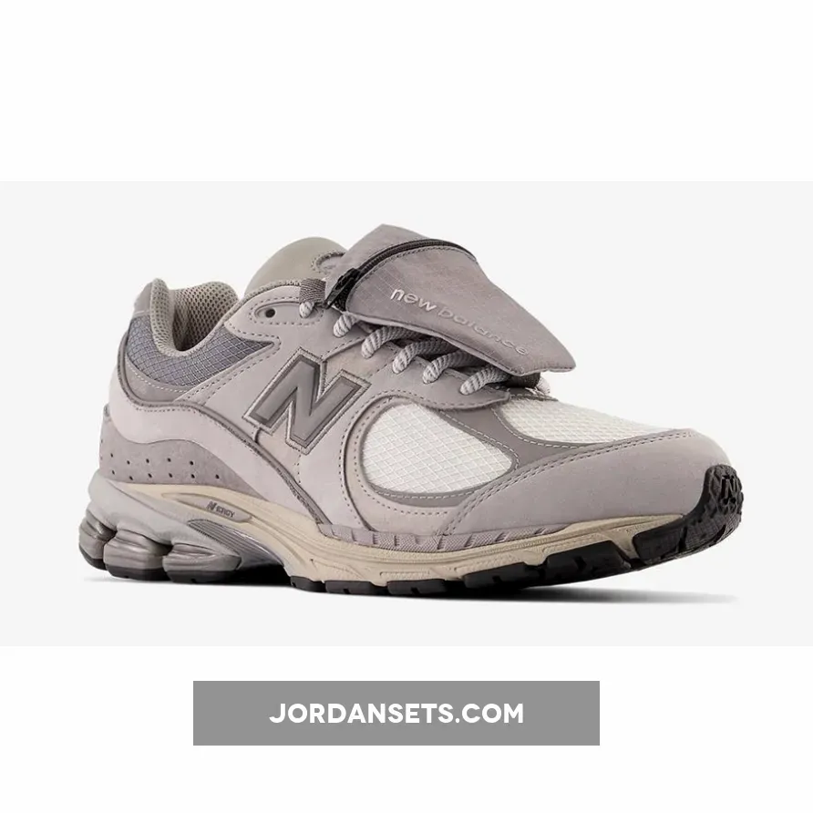 New Balance 2002R Pocket Grey M2002RVC #new balance m2002rvc