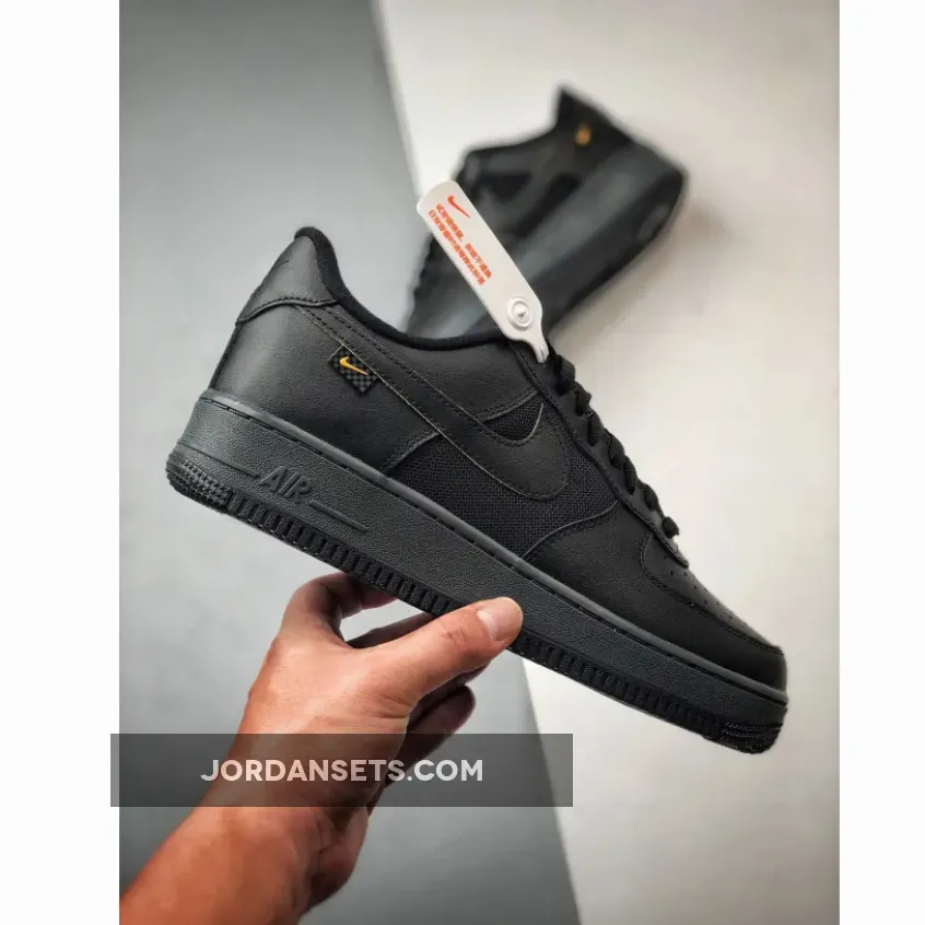 Nike Air Force 1 Low "Black/University Gold"