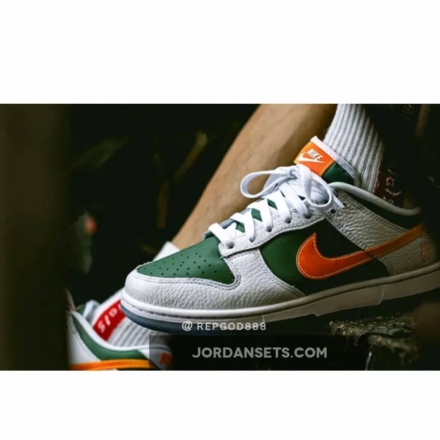 Nike Dunk Low 'NY vs. NY' Sage Green/White-Bright Orange - ny vs was