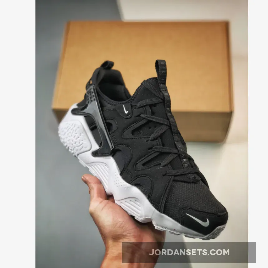 Nike Air Huarache Craft Black/White DQ8031-001 Brand New
