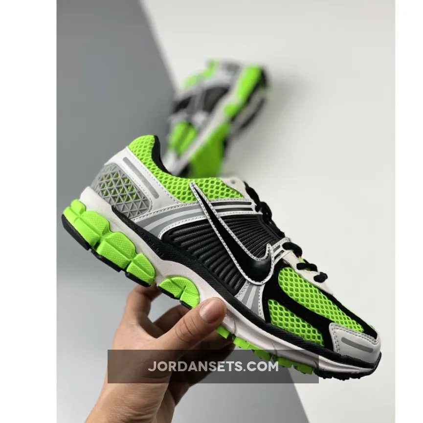 Nike Zoom Vomero 5 Green Black / nike vomero 5 green