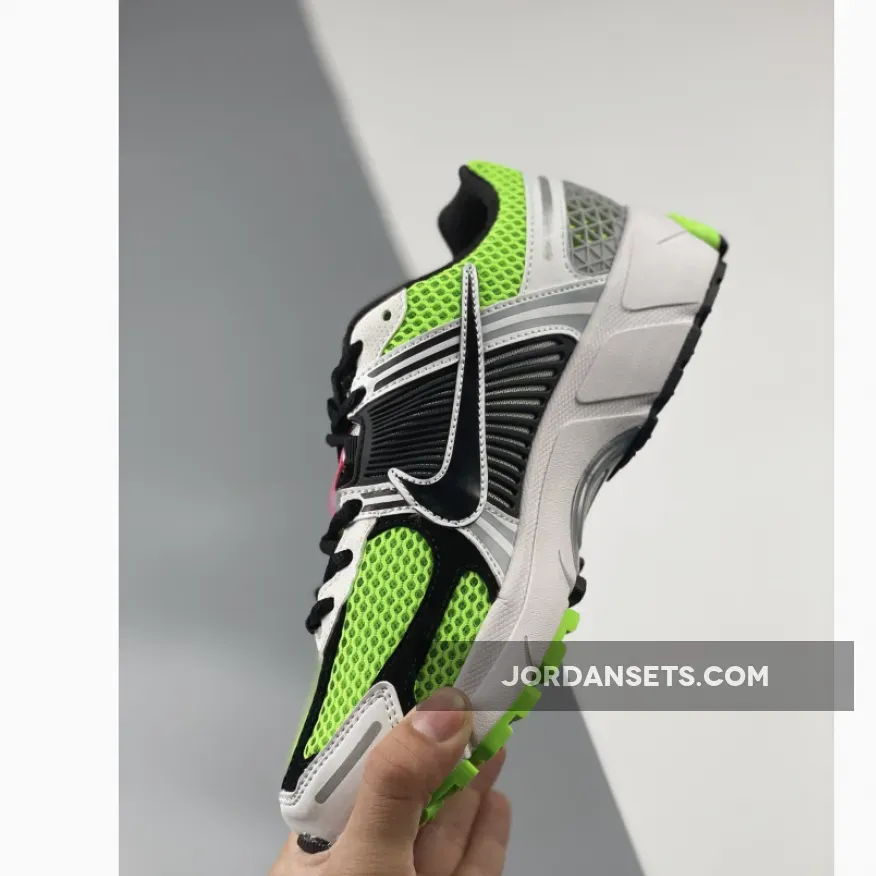Nike Zoom Vomero 5 Green Black / nike vomero 5 green