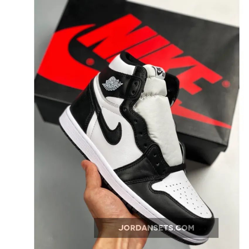 Air Jordan 1 Retro High OG Black/White