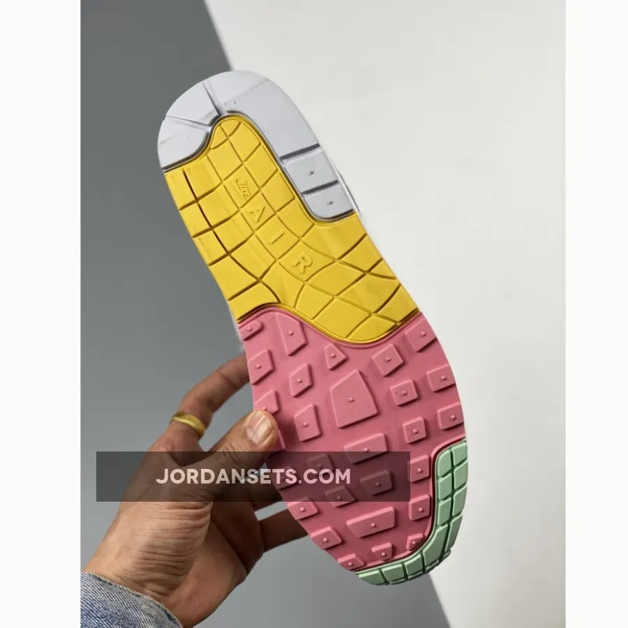 Nike Air Max 1 Winter to Spring Neutral Grey FB4959-121 winter nike