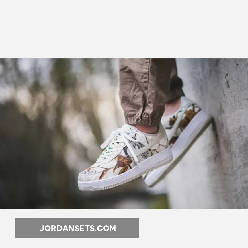 Nike Air Force 1 07 LV8 3 Reflective Camo White realtree camo white