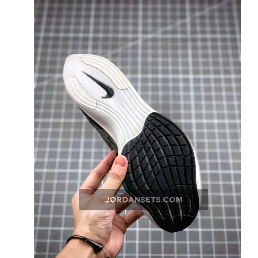 Nike ZoomX VaporFly NEXT% 2 Black White / Nike Vaporfly Black AO4568-001