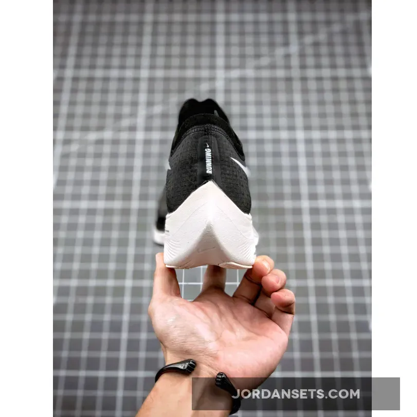 Nike ZoomX VaporFly NEXT% 2 Black White / Nike Vaporfly Black AO4568-001