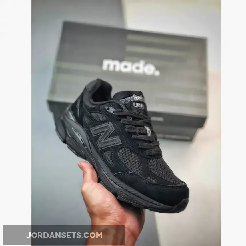 Restock New Balance 990v3 MiUSA Total Black M990TB3