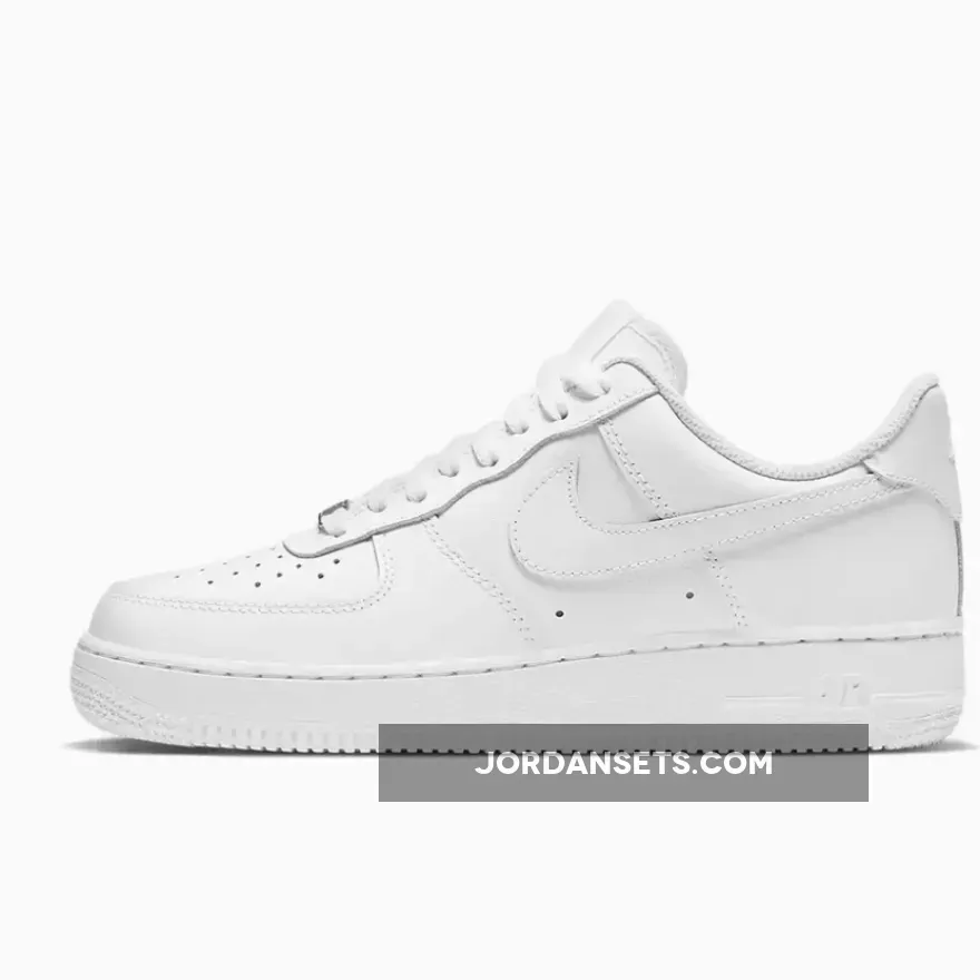Nike Air Force 1 07 Triple White Womens DD8959-100 nike dd8959-100