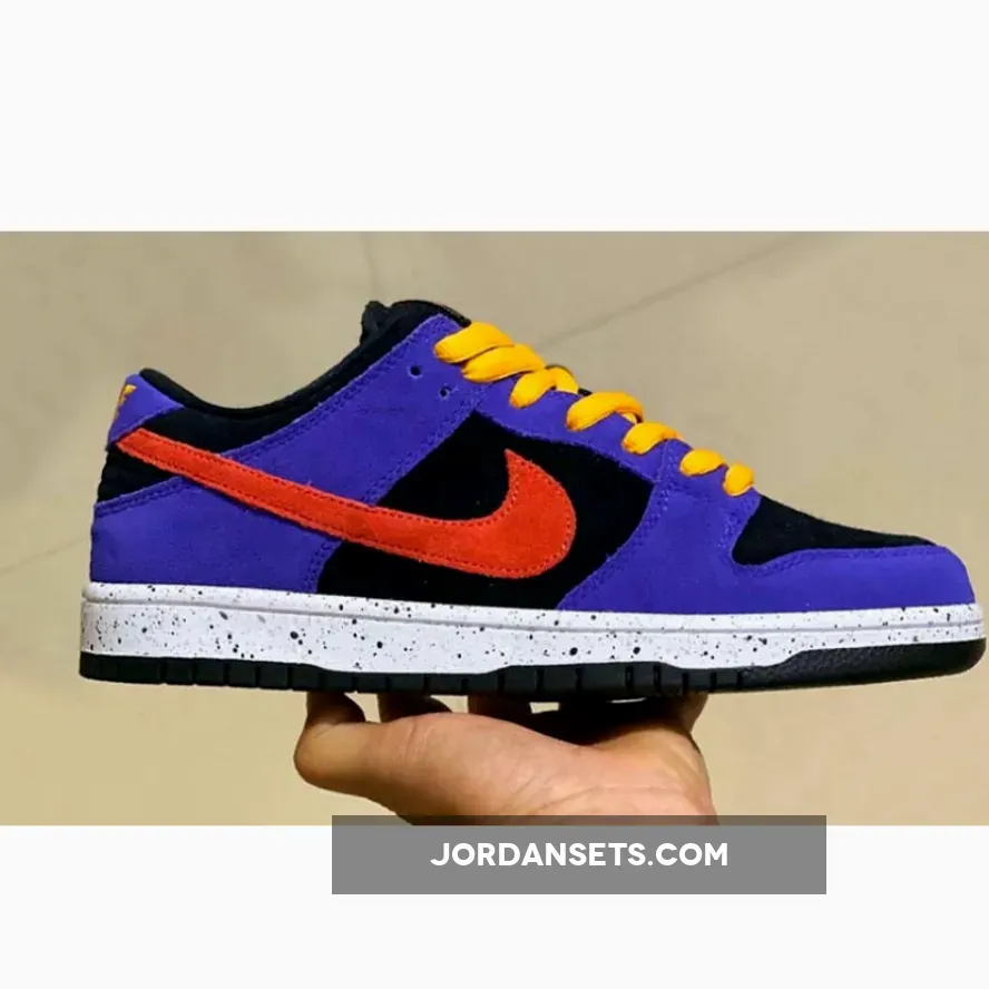 Nike SB Dunk Low 'ACG Terra' Black/Sunburst-Varsity Purple-Taxi #purple and black dunks