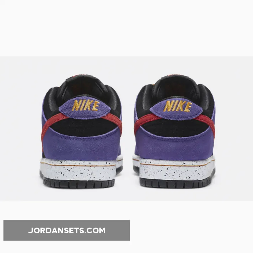 Nike SB Dunk Low 'ACG Terra' Black/Sunburst-Varsity Purple-Taxi #purple and black dunks