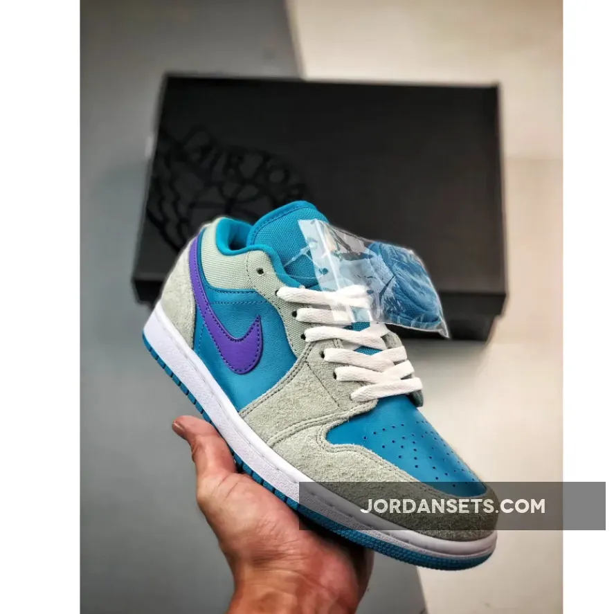 Air Jordan 1 Low Aquatone/Concord-Light Bone-Gold-White | aquatone blue