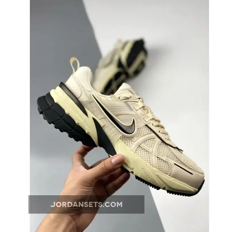 Nike Runtekk Coconut Milk Black For Sale Nike Runtekk Coconut Milk Black For Sale