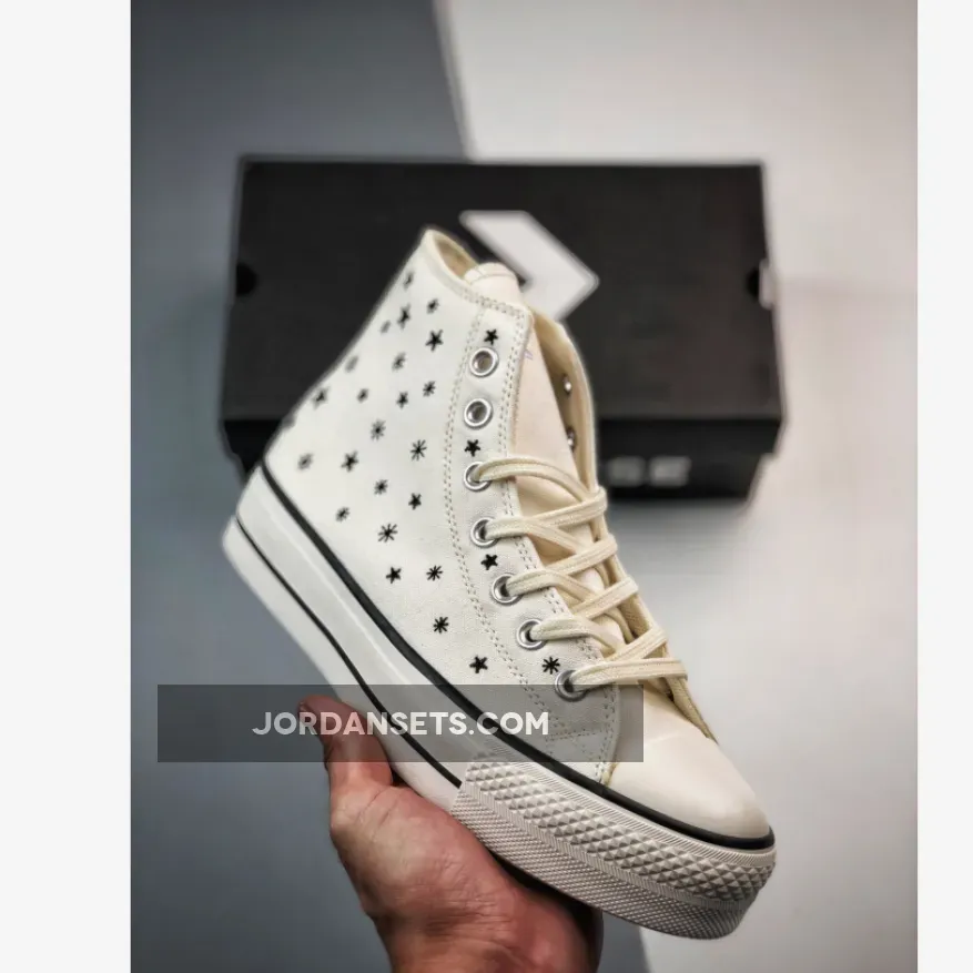 Converse Chuck Taylor All Star Lift Platform Embroidered Stars converse moonstone violet/black/egret