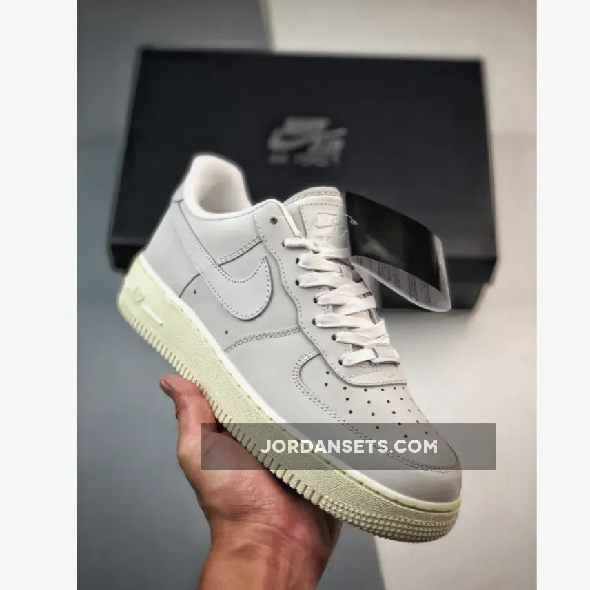 Nike Air Force 1 Low Summit White | WHITE AND PURPLE AIR FORCE ONES DR9503-100