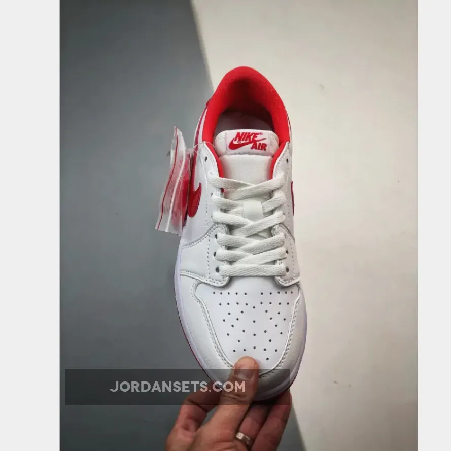 Air Jordan 1 Low OG University Red CZ0790-161 Brand New