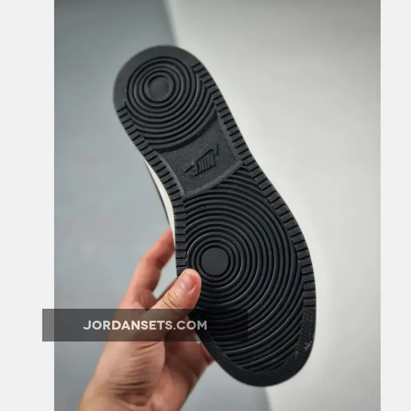 Air Jordan 1 KO Low 'Panda' Black/White DX4981-100 Restock Air Jordan 1 KO Low 'Panda' Black/White DX4981-100 Restock