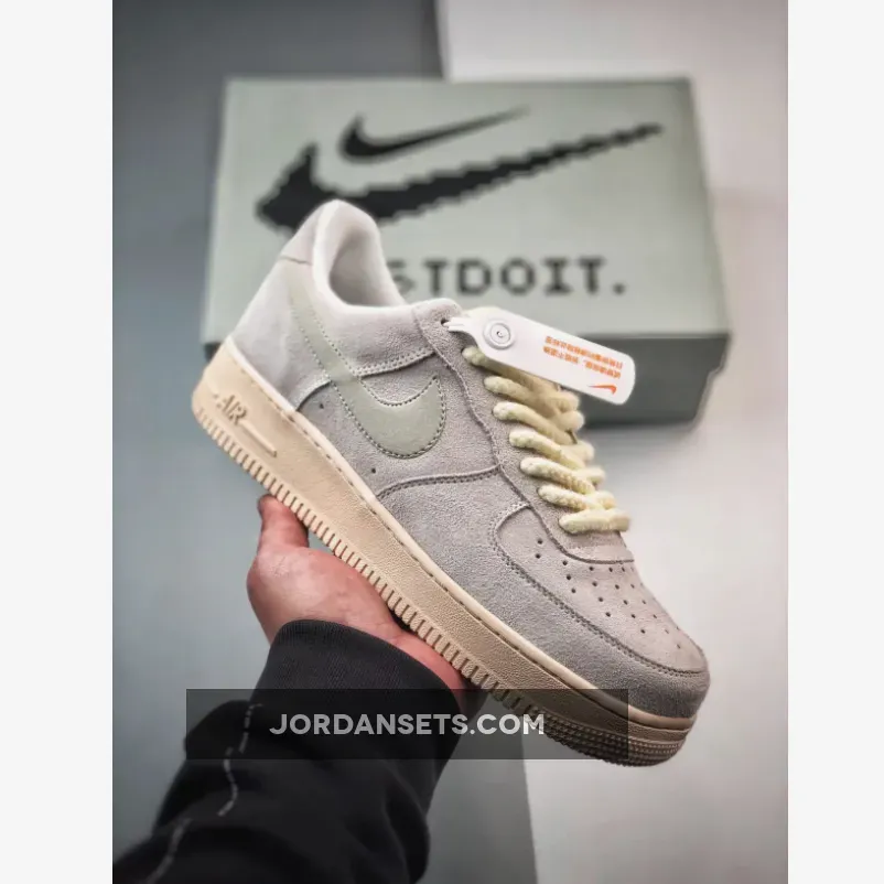 Nike Air Force 1 Low Summit White/Pearl White-Black Restock