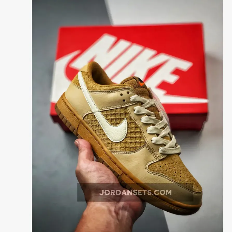 Nike Dunk Low Wheat/Sesame-Black-Coconut Milk
