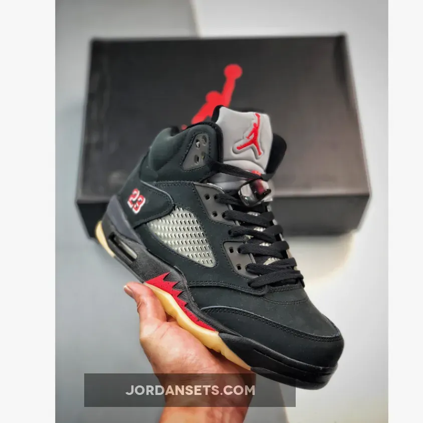Air Jordan 5 GORE-TEX Off Noir/Fire Red/Black/Muslin - air jordan 5 gortex