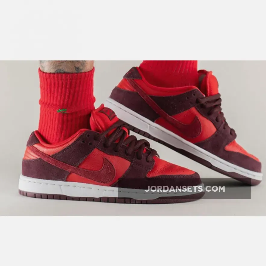 Nike SB Dunk Low 'Cherry' Red/Maroon - nike cherry dunks