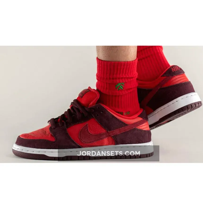 Nike SB Dunk Low 'Cherry' Red/Maroon - nike cherry dunks