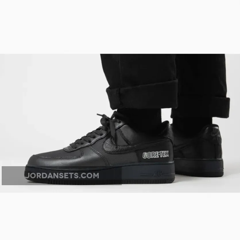 Nike Air Force 1 Low GORE-TEX Black/Barely Grey #air force ones gore tex
