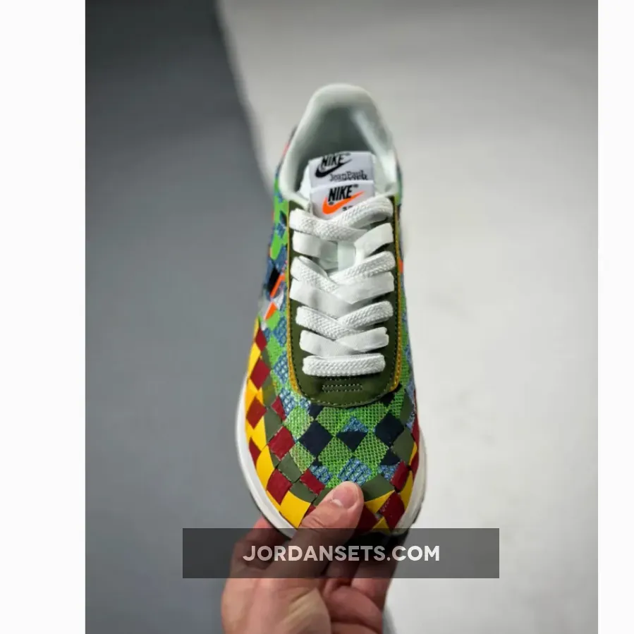 sacai x Nike LDVaporwaffle Mix Low Green Gusto DR5209-300