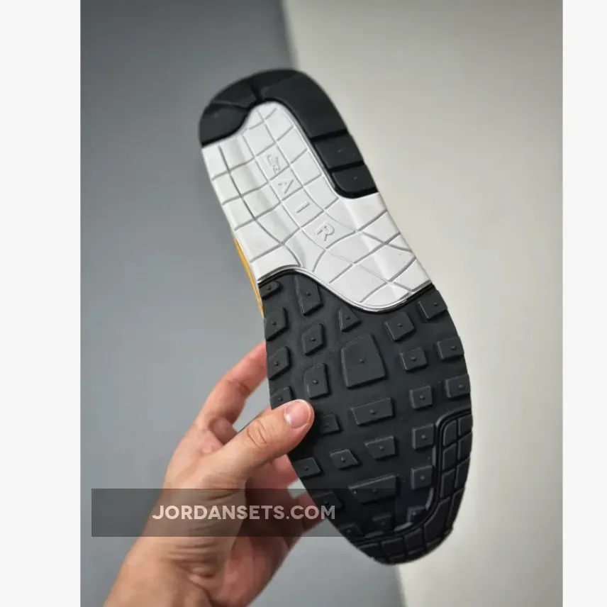 Nike Air Max 1 White University Gold #Nike Air Max White With Gold FD9082-104