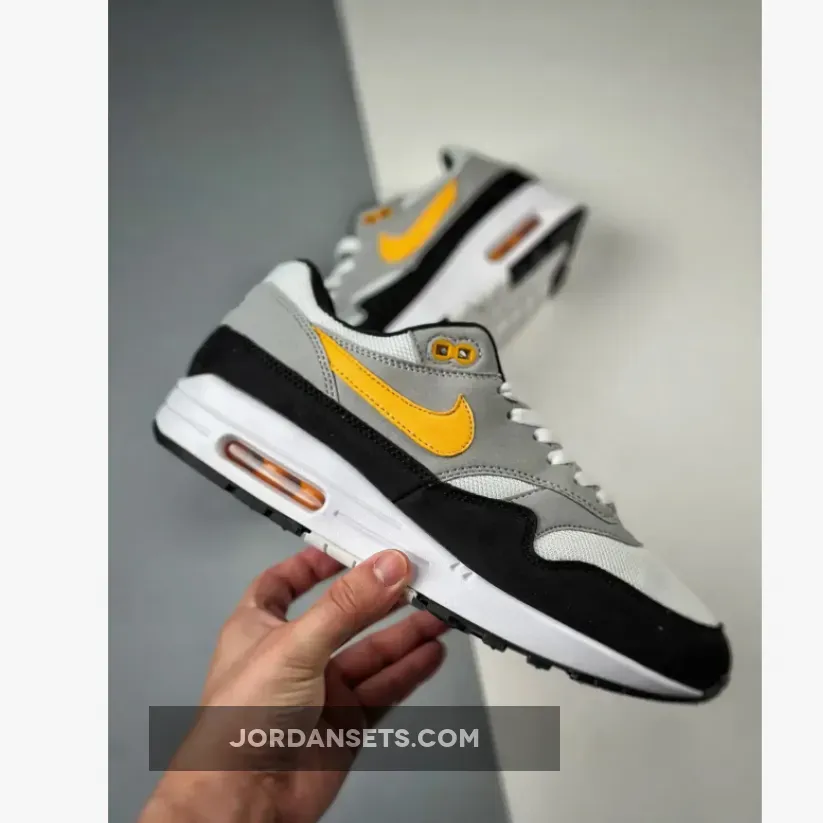 Nike Air Max 1 White University Gold #Nike Air Max White With Gold FD9082-104