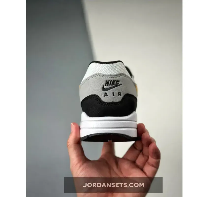 Nike Air Max 1 White University Gold #Nike Air Max White With Gold FD9082-104