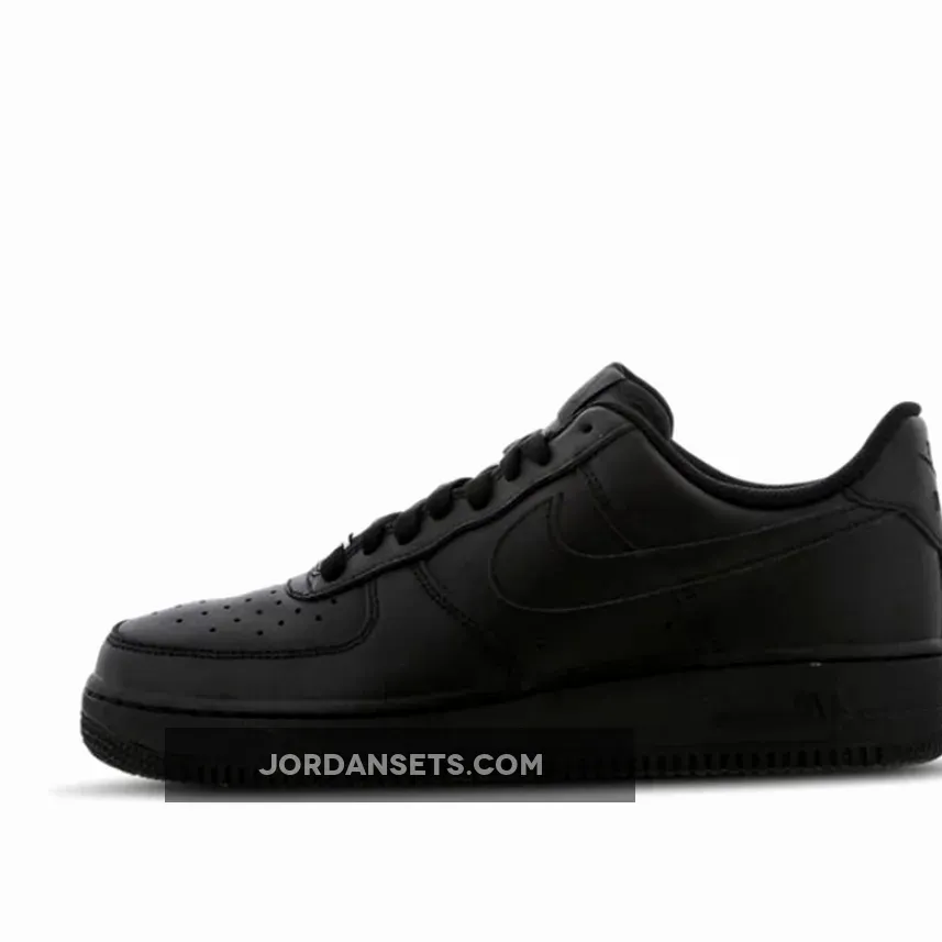 Nike Air Force 1 All Black / nike air force 1 07 black