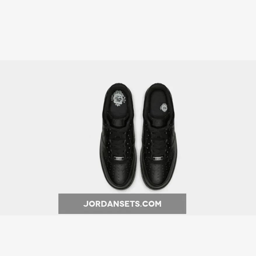 Nike Air Force 1 All Black / nike air force 1 07 black