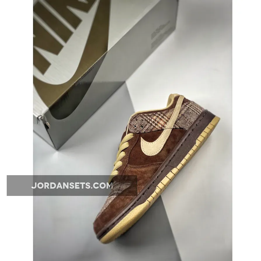 Nike SB Dunk Low 'Tweed' Baroque Brown/Mushroom nike dunk low tweed