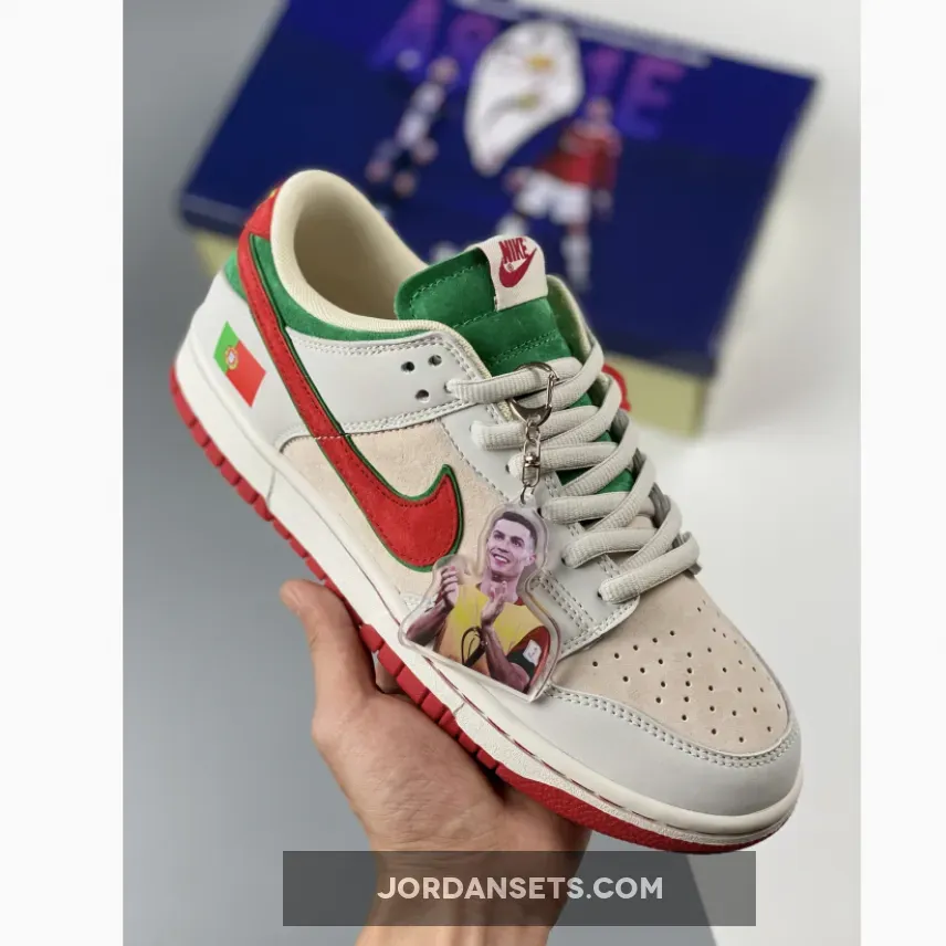 Discount Nike Dunk Low 'Portugal' White Grenn Red