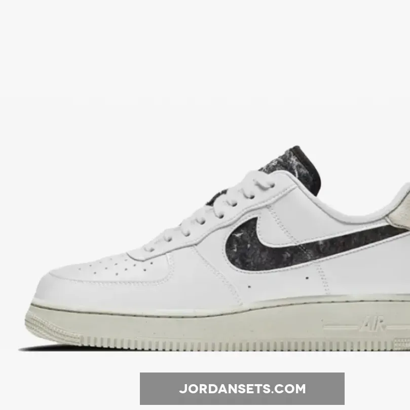 Nike Air Force 1 '07 SE White/Light Bone-Black / af1 light bone