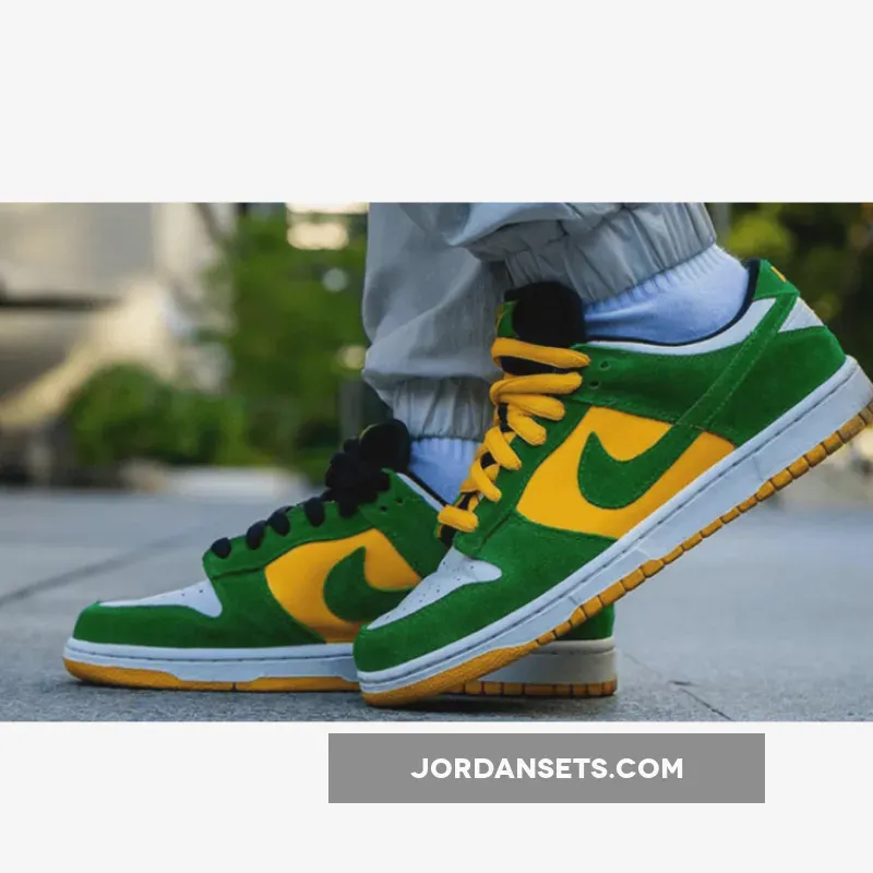 Nike SB Dunk Low Bucks White/Classic Green/Del Sol 304292-132 sb bucks