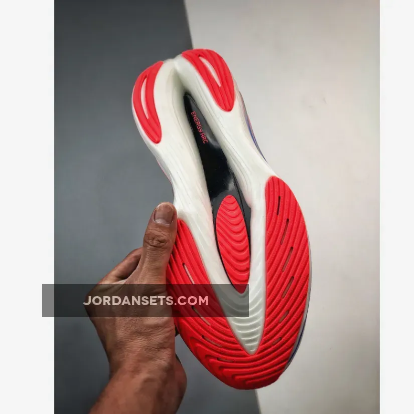 New Balance SC Elite V3 FuelCell NYC Marathon MRCELNY3