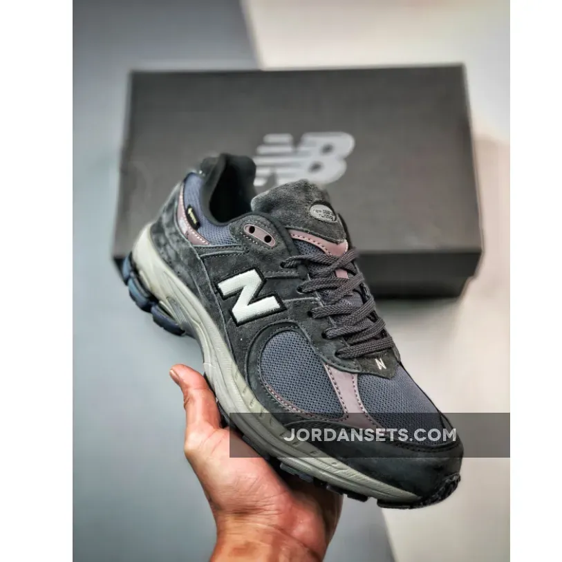 New Balance 2002R Gore-Tex Magnet Grey M2002RXA