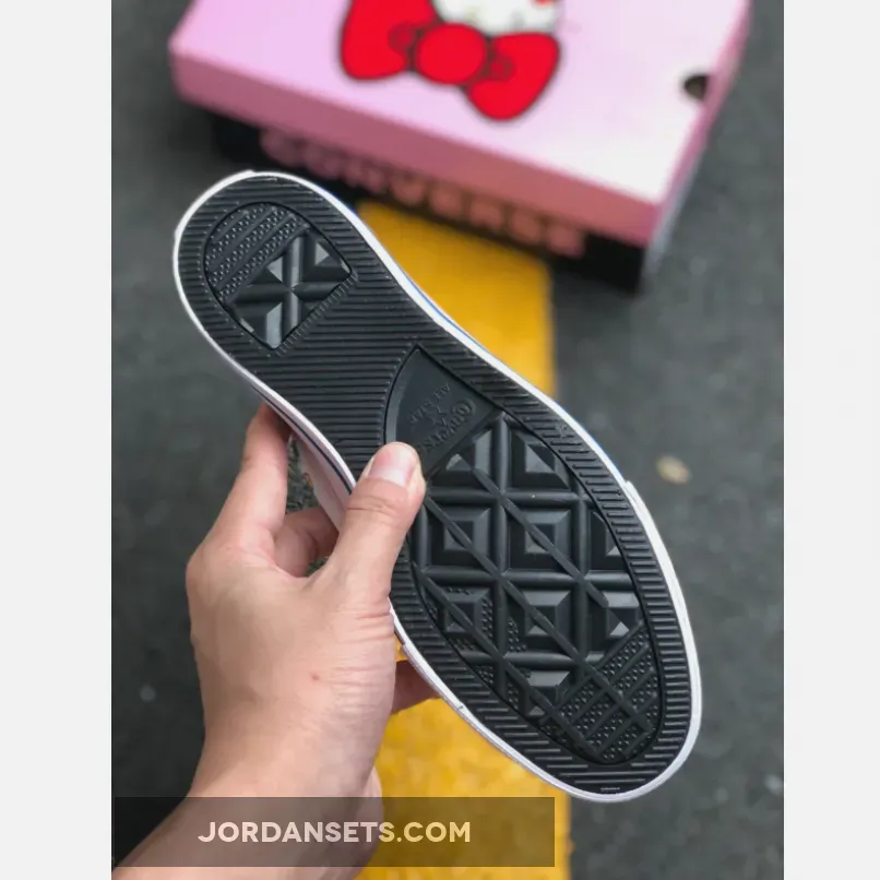 Converse x Hello Kitty Chuck Taylor All Star High Top White/Prism Pink - Hello Kitty Converse Goat 162944C