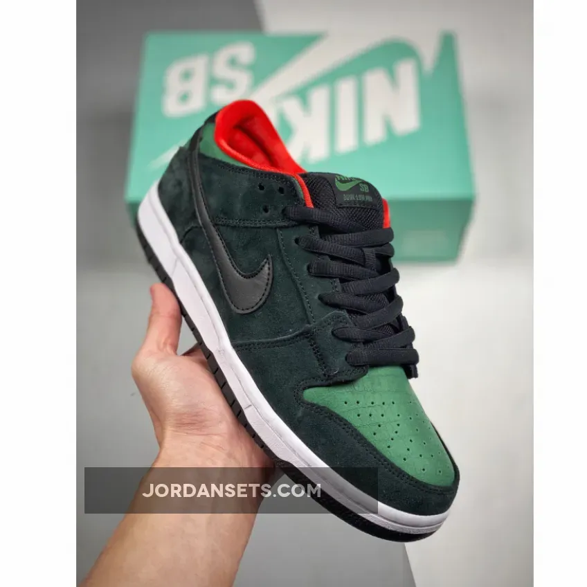 Nike SB Dunk Low Pro 'Reptile' Black/Gorge Green gucci sb dunks