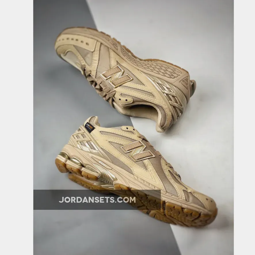 New Balance 1906R Cordura Beige M1906RT