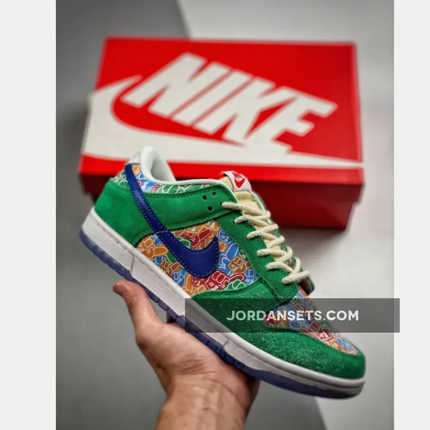 Nike Dunk Low Foam Finger #green and red dunks