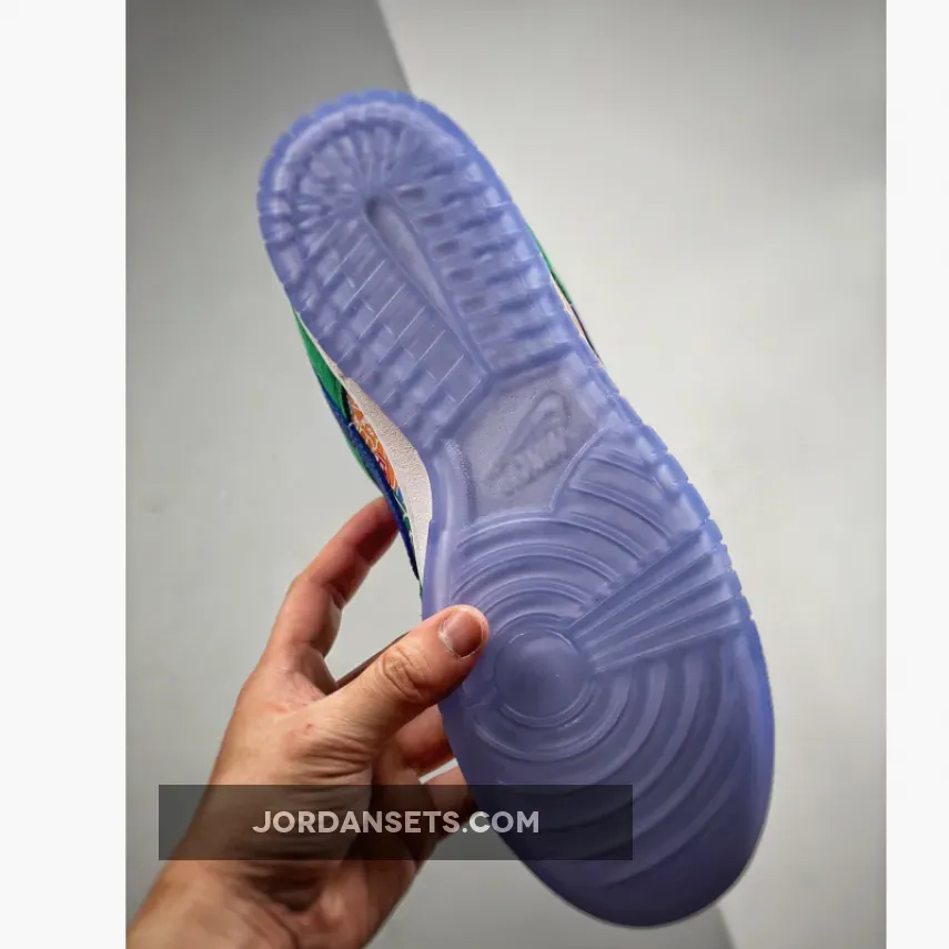 Nike Dunk Low Foam Finger green and red dunks Jordan Shoes Outlet