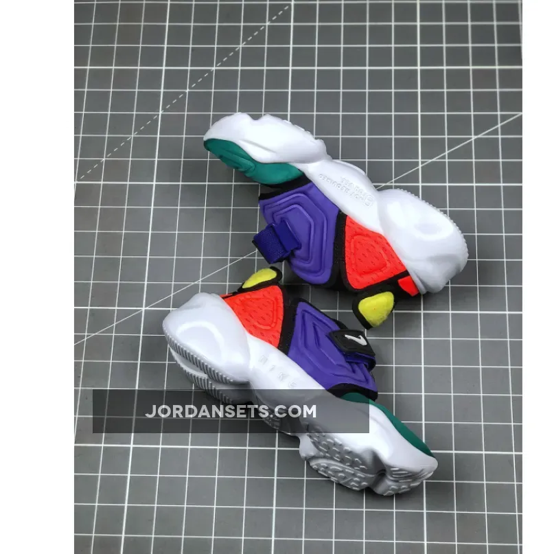 Nike Air Aqua Rift Summit White BQ4797-100