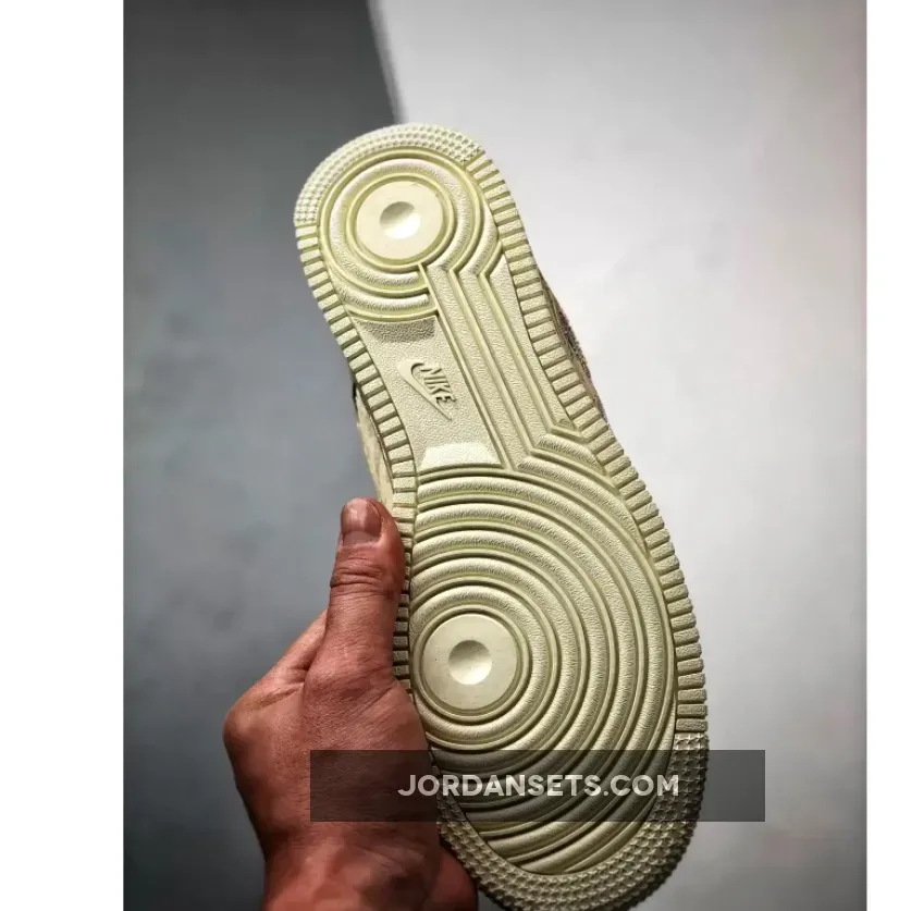 Nike Air Force 1 Low CNY "Year of the Dragon" Metallic Gold/Lilac Nike Air Force 1 Low CNY "Year of the Dragon" Metallic Gold/Lilac