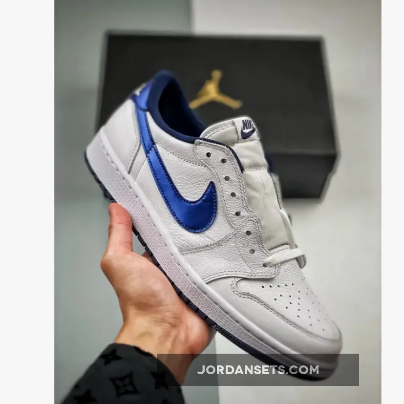 Air Jordan 1 Low OG White/Midnight Navy For Sale 705329-106