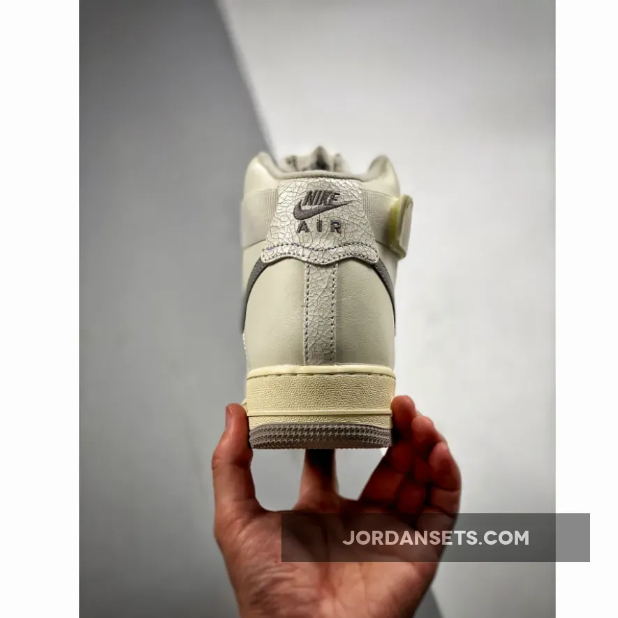 Nike Air Force 1 High Vintage Sail/Medium Grey-Light Bone-Coconut Milk | VINTAGE AF1 Nike Air Force 1 High Vintage Sail/Medium Grey-Light Bone-Coconut Milk | VINTAGE AF1