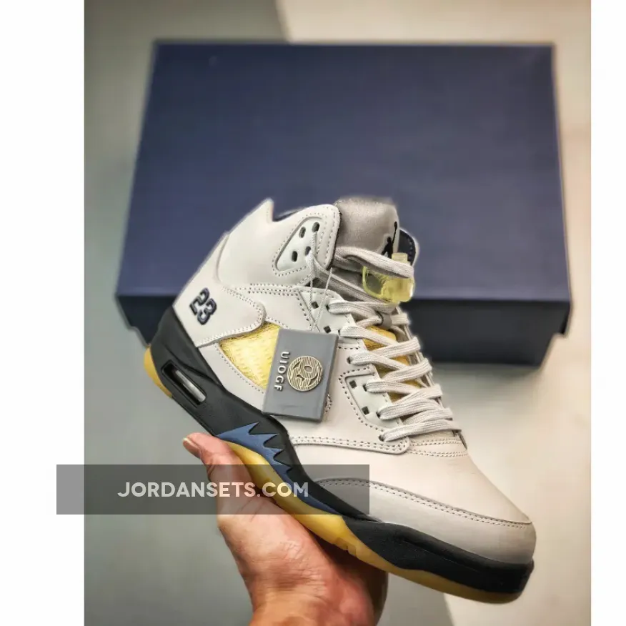 A Ma Maniere x Air Jordan 5 "Dawn" Photon Dust/Black